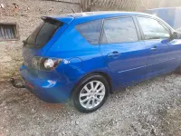 Usata Mazda 3 Active Plus 143 CV (105 kW) 2008 Blu Berlina