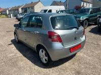Gebraucht Toyota Yaris 99 PS (72 kW) 2011 Grau Kleinwagen