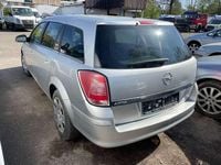 Gebraucht Opel Astra Edition 110 PS (80 kW) 2010 Argon silber/ice silver (m2) Kombi