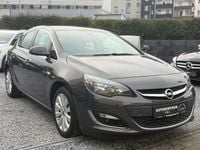Gebraucht Opel Astra Exklusiv 140 PS (102 kW) 2015 Grau Limousine