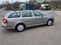 Gebraucht Skoda Octavia 105 PS (77 kW) 2012 Grau Kombi