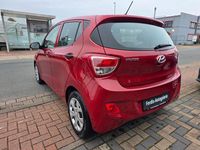 Gebraucht Hyundai i10 67 PS (49 kW) 2014 Rot Kleinwagen