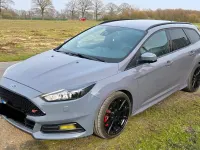 Gebraucht Ford Focus 250 PS (183 kW) 2017 Grau Kombi