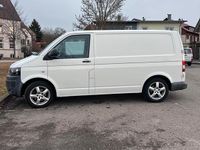 Gebraucht VW T5 102 PS (75 kW) 2012 Weiß Van