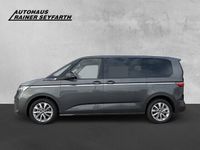 Gebraucht VW Multivan Style 150 PS (110 kW) 2024 Grau Van