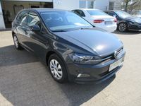 Gebraucht VW Polo Comfortline 95 PS (69 kW) 2021 Uranograu Limousine
