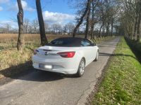 Gebraucht Opel Cascada Edition 120 PS (88 kW) 2017 Weiß Cabrio