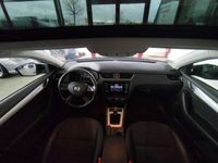 gebraucht Skoda Octavia Combi Elegance 1.6 TDI DPF Pano PDC SHZ