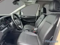 Gebraucht VW Caddy Maxi Life 122 PS (89 kW) 2023 Beige Van / Kleinbus