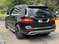 Gebraucht Mercedes ML350 258 PS (189 kW) 2015 Schwarz SUV