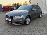 Gebraucht Audi A3 Attraction 105 PS (77 kW) 2014 Grau Limousine