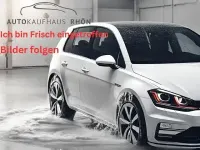 Gebraucht Mercedes B180 Style 122 PS (89 kW) 2015 Polarsilber  metalliclack Kleinwagen