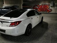 Gebraucht Opel Insignia 220 PS (161 kW) 2008 Weiß Limousine