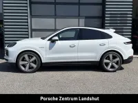 Gebraucht Porsche Cayenne E-Hybrid Coupe 470 PS (345 kW) 2024 Weiß SUV