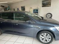 gebraucht Renault Mégane IV Lim. 5-trg. Limited de Luxe TCe 140