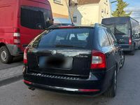 Gebraucht Skoda Octavia 160 PS (117 kW) 2011 Schwarz Kombi