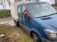 Second-hand Mercedes Sprinter 129 CP (94 kW) 2015 Albastru Van