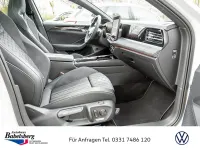 Gebraucht VW Passat R-line 150 PS (110 kW) 2024 Weiß Kombi