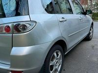 Usata Mazda 2 65 CV (47 kW) 2007 Argento Utilitaria