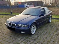 Gebraucht BMW 316 102 PS (75 kW) 1997 Blau Limousine