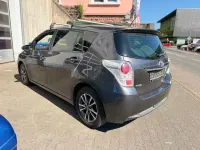 Gebraucht Toyota Verso Skyview Edition 111 PS (81 kW) 2015 Grau Van / Kleinbus