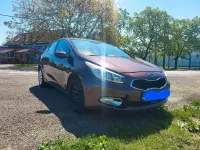 Używany Kia Ceed Attract 99 KM (72 kW) 2014 Brązowy Hatchback