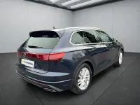 Gebraucht VW Touareg 231 PS (169 kW) 2025 Beige SUV