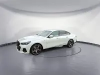 Gebraucht BMW 520 M Sport 208 PS (152 kW) 2025 Weiß Limousine