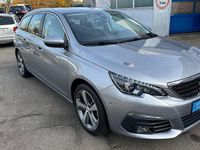Gebraucht Peugeot 308 SW Allure 131 PS (96 kW) 2019 Grau Kombi
