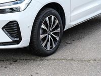 Gebraucht Volvo XC60 Plus 250 PS (183 kW) 2023 Weiss SUV