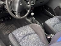 Gebraucht Peugeot 206 CC 109 PS (80 kW) 2003 Blau Cabrio