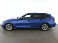 Gebraucht BMW 330e M Sport 2022 Blau Kombi