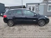 Gebraucht Renault Clio GrandTour Night&Day 103 PS (75 kW) 2012 Schwarz Kombi