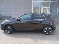 Gebraucht Opel Corsa-e Elegance 100 kW (136 PS) 2024 Lackierung schwarz perla nera/typ aussenverkleidung metalliclackierung Kleinwagen
