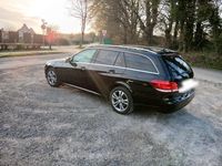 Gebraucht Mercedes E220 170 PS (125 kW) 2014 Schwarz Kombi
