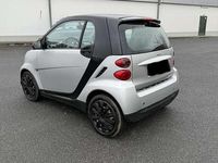 Gebraucht Smart ForTwo Coupé 75 PS (55 kW) 2009 Silber Coupé