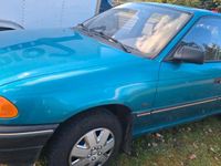 Usata Opel Astra 60 CV (44 kW) 1994 Blu Utilitaria