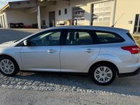 Gebraucht Ford Focus 100 PS (73 kW) 2015 Silber Kombi