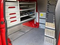 Gebraucht VW Transporter 101 PS (74 kW) 2016 Rot Van