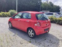 Gebraucht Toyota Yaris 2010 Rot Limousine
