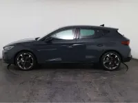 Neu Cupra Leon 150 PS (110 kW) 2026 Blau Limousine