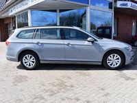 Gebraucht VW Passat Conceptline 150 PS (110 kW) 2022 Mondsteingrau Kombi