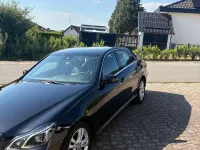 Gebraucht Mercedes E220 Avantgarde 170 PS (125 kW) 2015 Schwarz Kombi