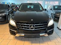 Gebraucht Mercedes ML250 204 PS (150 kW) 2011 Schwarz SUV