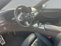 Gebraucht BMW 520 M Sport 190 PS (139 kW) 2023 Schwarz Limousine