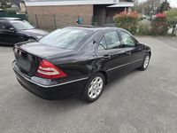 Gebraucht Mercedes C200 163 PS (119 kW) 2007 Schwarz Limousine