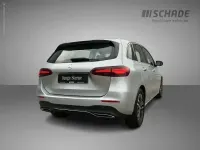 Gebraucht Mercedes B180 Progressive 116 PS (85 kW) 2024 Silber Van / Kleinbus