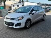 Gebraucht Kia Rio 86 PS (63 kW) 2014 Weiß Limousine