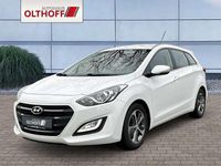 Gebraucht Hyundai i30 Edition 135 PS (99 kW) 2015 Weiß Kombi