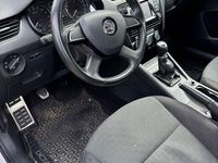 Gebraucht Skoda Octavia Elegance 105 PS (77 kW) 2015 Weiß Kleinwagen